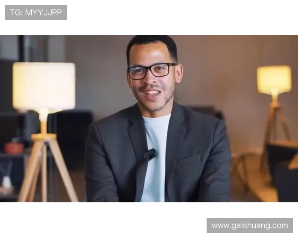 罗塞尼尔谈转会帕尔默安心训练 罗塞尼尔谈转会帕尔默安心训练